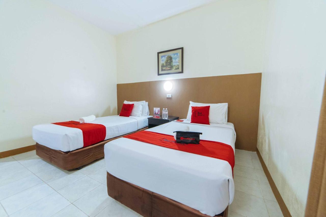 Hotel Reddoorz Premium @ The Ritz Garden Oases Davao City Exteriér fotografie