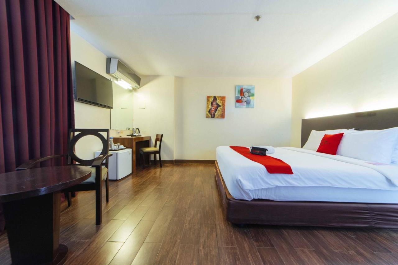 Hotel Reddoorz Premium @ The Ritz Garden Oases Davao City Exteriér fotografie