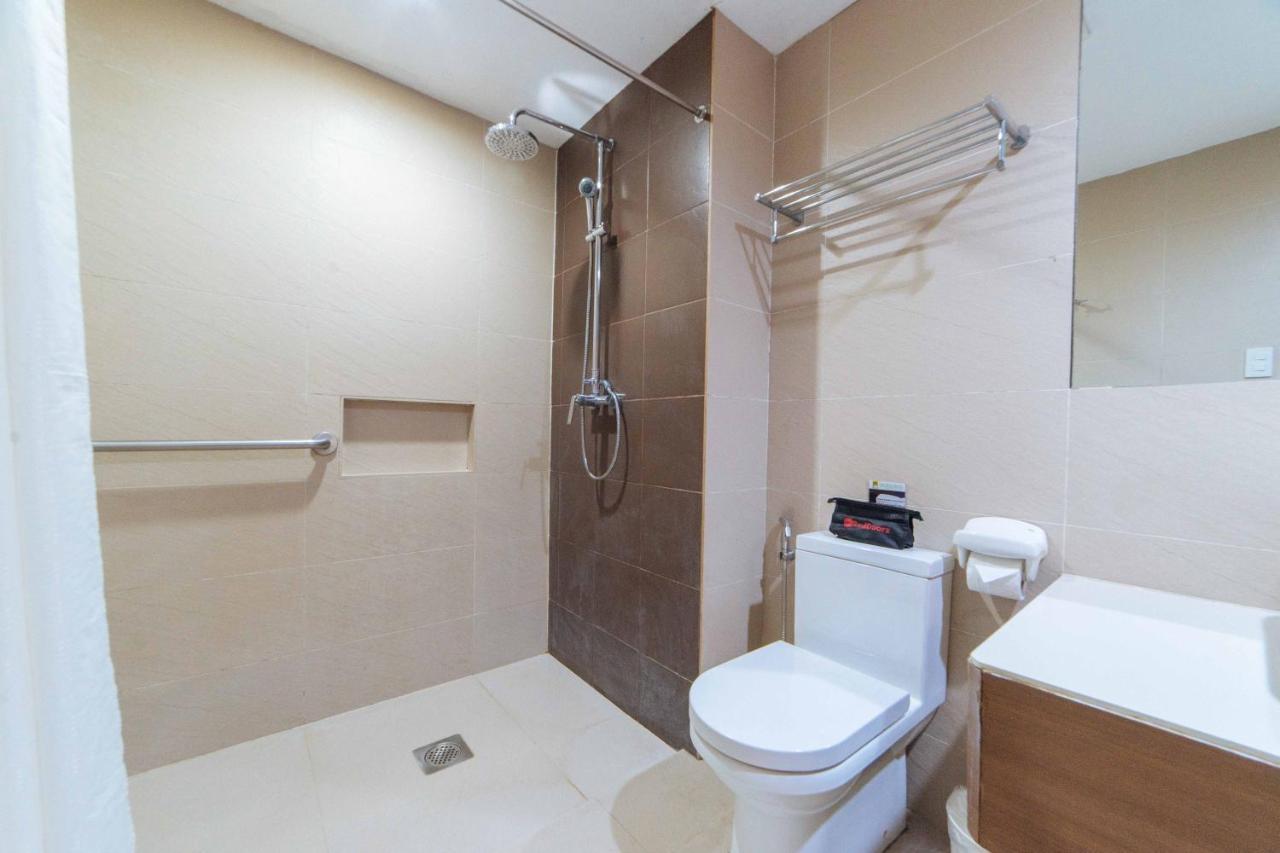 Hotel Reddoorz Premium @ The Ritz Garden Oases Davao City Pokoj fotografie