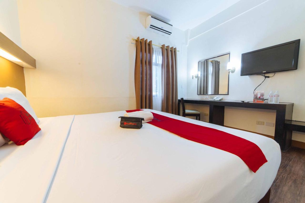 Hotel Reddoorz Premium @ The Ritz Garden Oases Davao City Exteriér fotografie